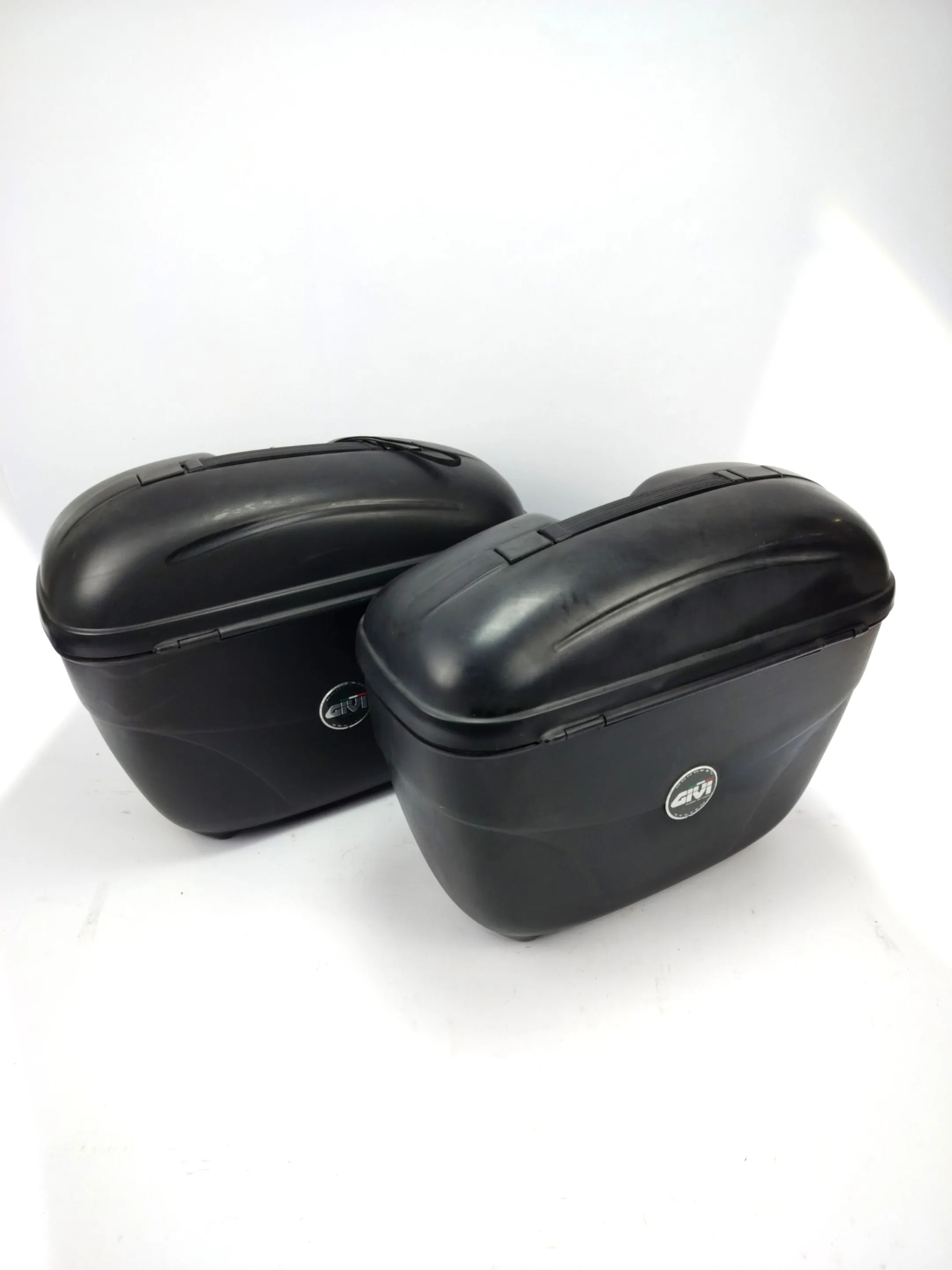 2 stk. Givi sidetasker til motorcykel