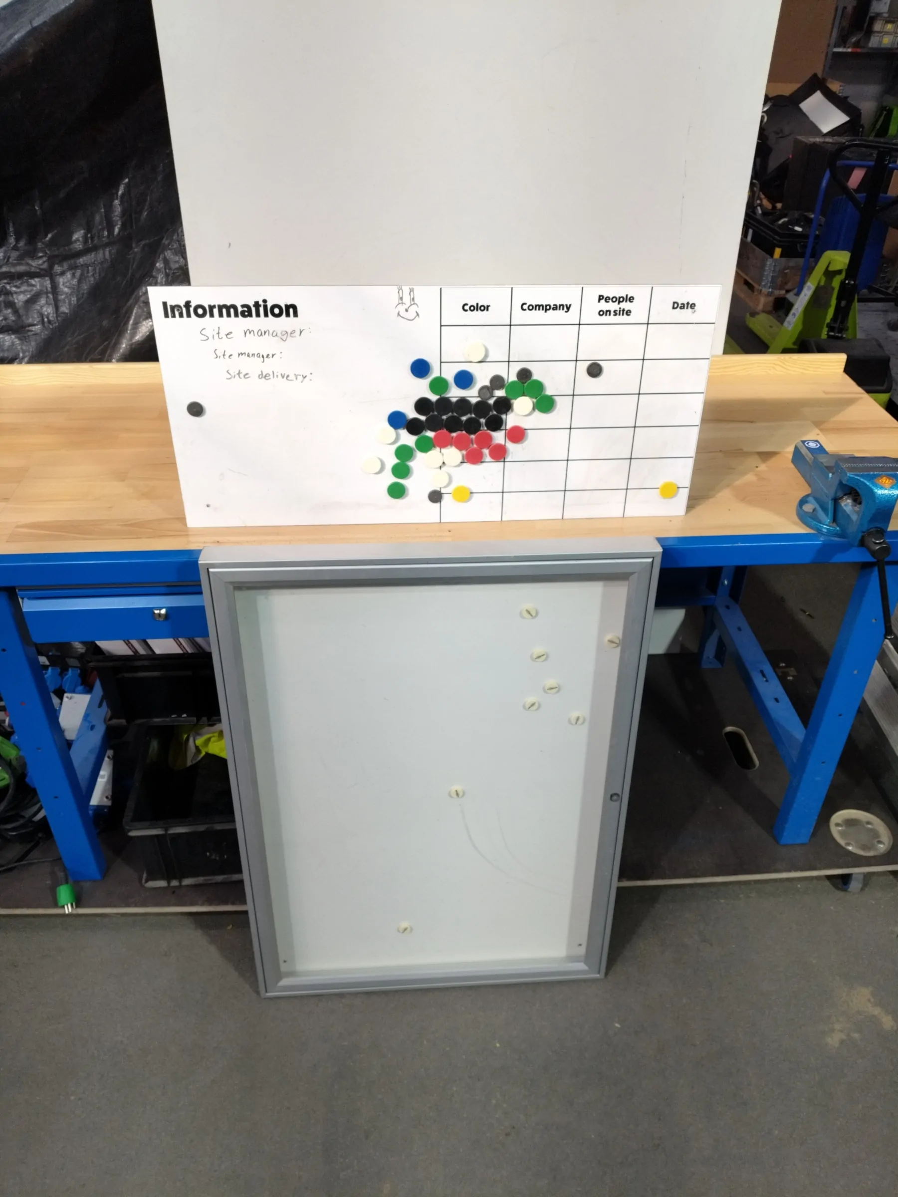 Opslasskab / Infotavle