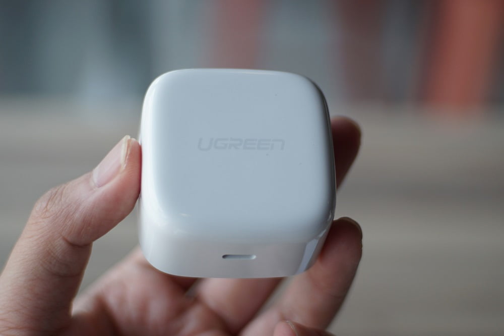 UGREEN 18W Power Delivery 快充充电器 + USB-C to Lightning 数据线套装开箱及评测