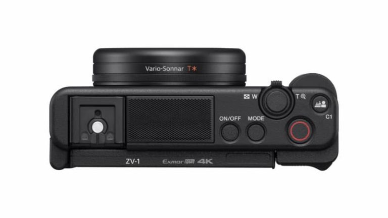 Sony ZV-1 的录影按键(带红圈)位于机身顶部,同时加大按键面积
