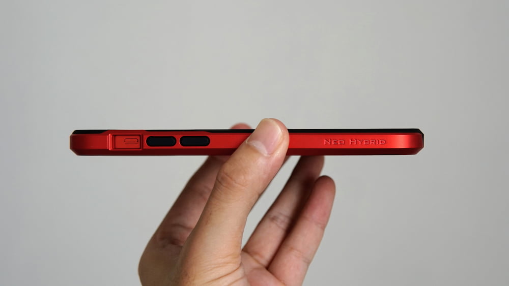 Spigen Neo Hybrid Case