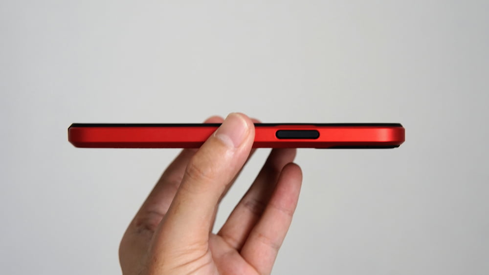 Spigen Neo Hybrid Case