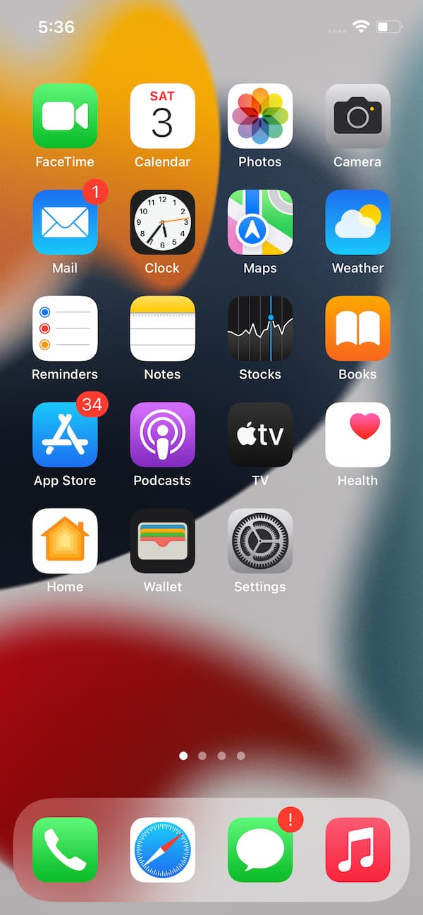 iOS 15 主界面