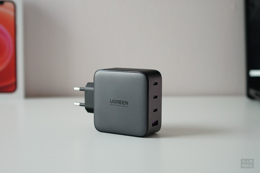 UGREEN 100W GaN 3C1A 充电器