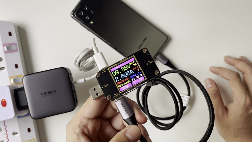UGREEN 100W GaN 充电器 USB C2 给 Samsung Galaxy M62 的充电输出功率