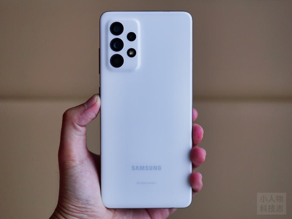 Samsung Galaxy A52s 5G 背面
