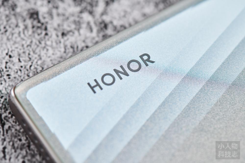Honor 70 Crystal Silver