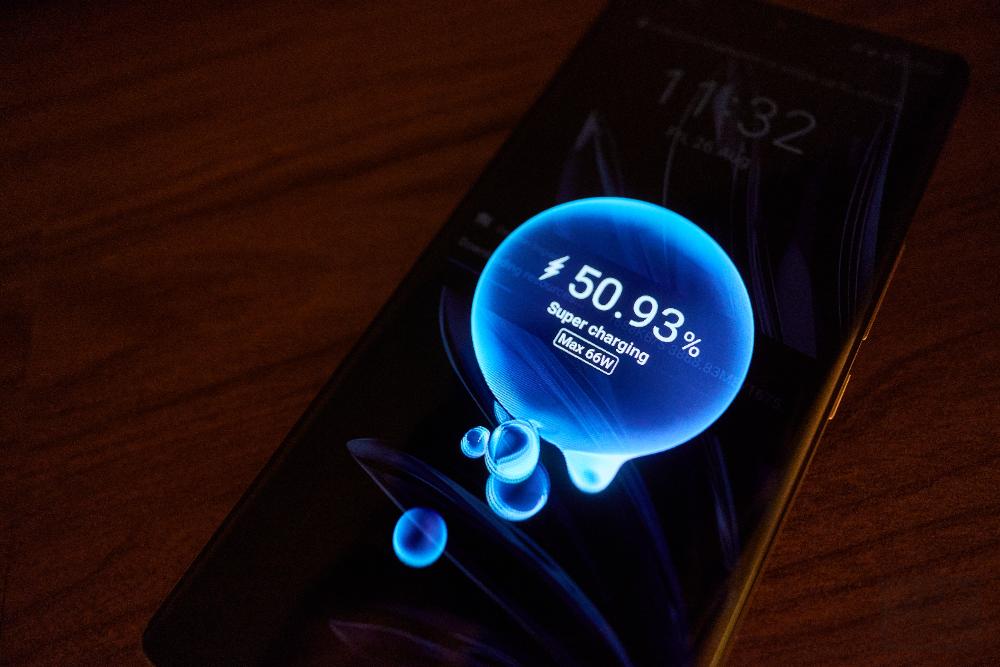 Honor 70 支持 66W SuperCharge