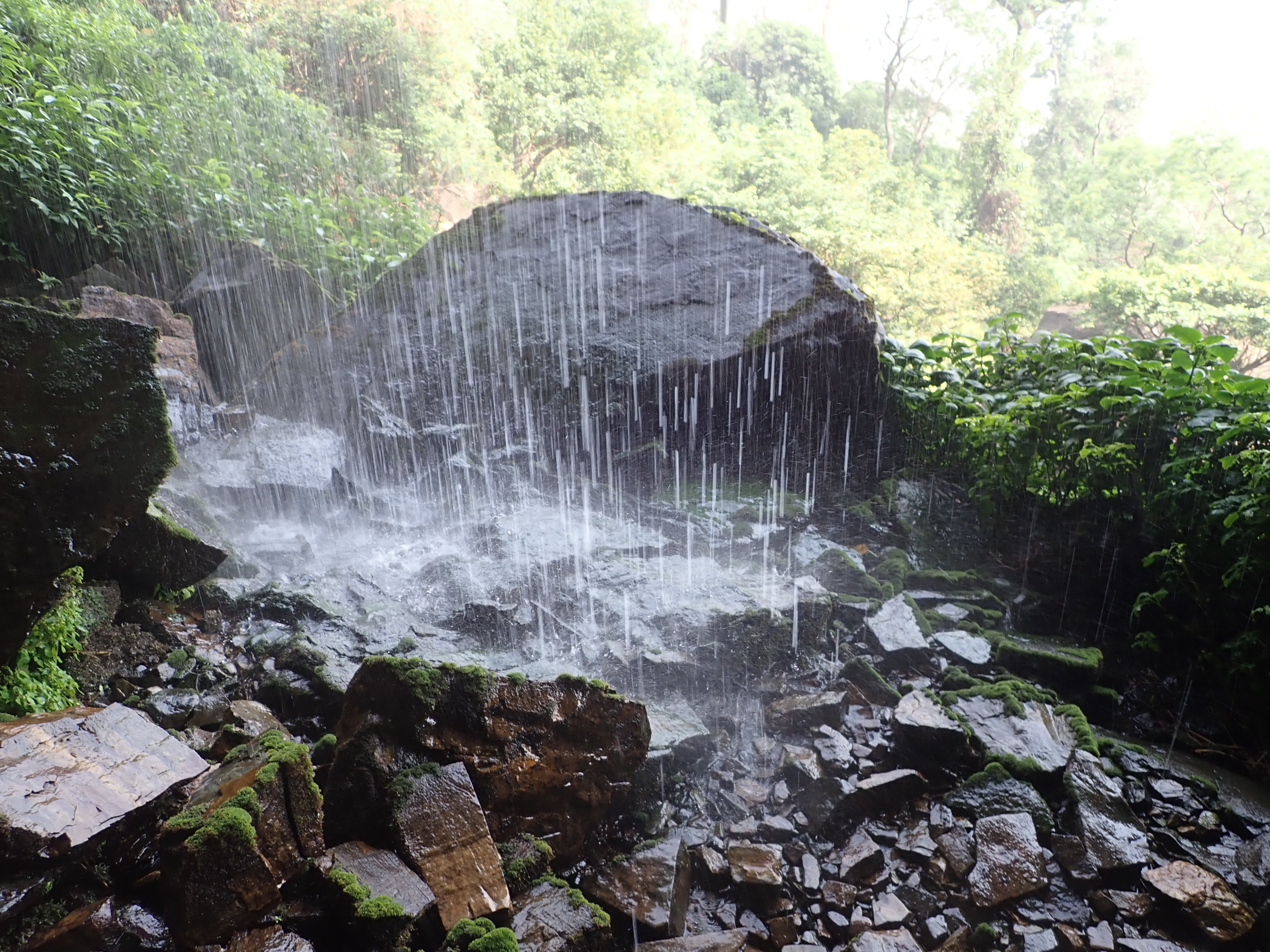 Kuru Hills waterfall
Photo credit @ Xander Burgt.