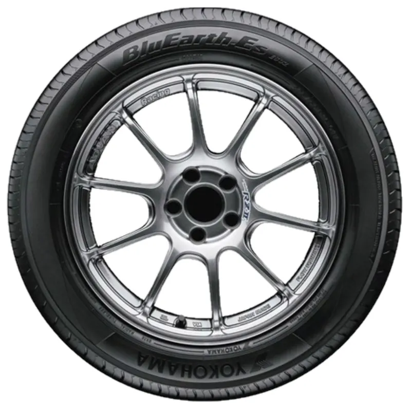 Llanta 185/60R14 82H Yokohama Bluearth ES32