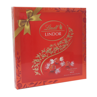 Buy Lindt Lindor Milk Gift Box - 10×225G in Saudi Arabia