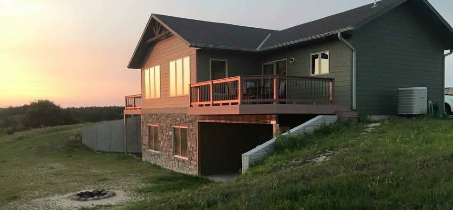 Gracie Creek Cabin at Calamus Lake