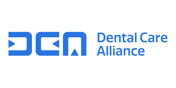 DENTAL CARE ALLIANCE logo