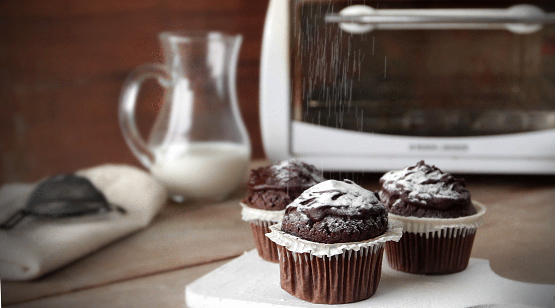 cinemagraphs suger over baked cakes