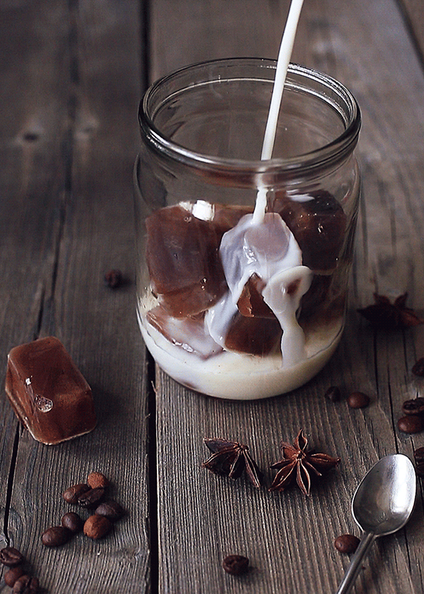 cinemagraphs chocolate smoothie