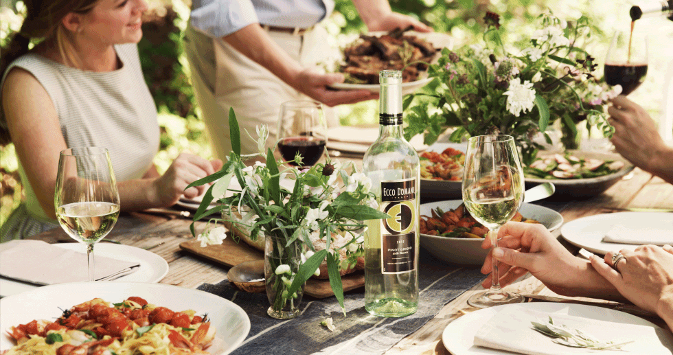 cinemagraphs brunch with friends