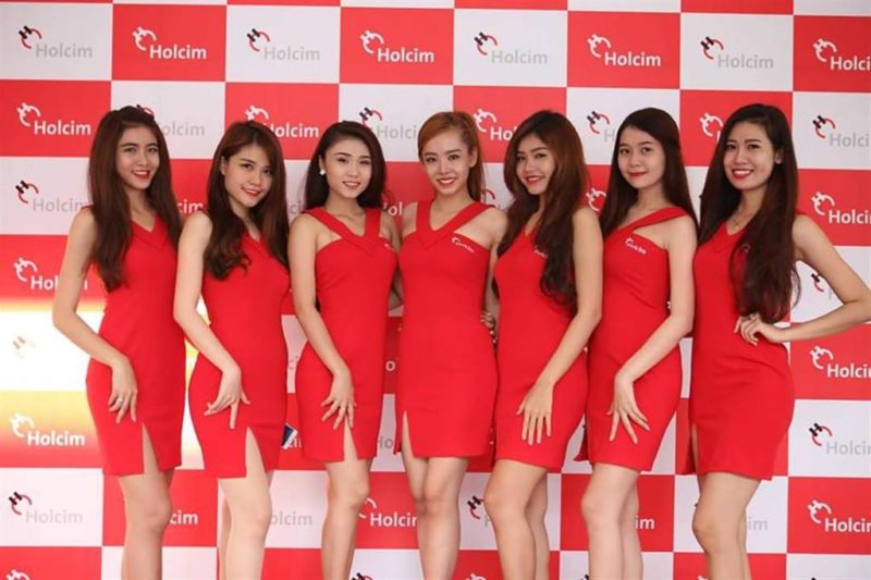 dich-vu-cuoi-hoi-chuyen-trang-tri-nha-hang-tiec-cuoi-hoi-3688-Le-tan-nu-va-nam-4-800x533