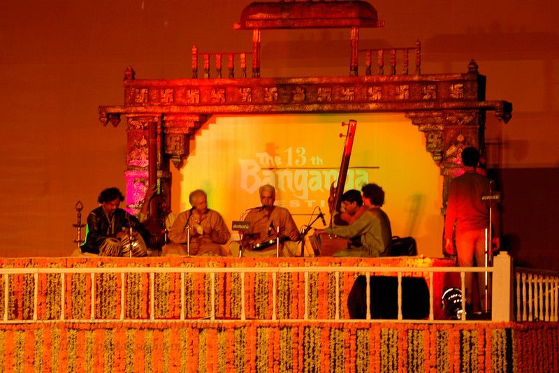 Banganga Festival / This festival is conducted by the government and the  indian heritage society, mumbai. - Omalinas