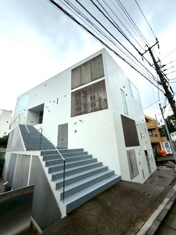 Y.Z.R.（YZRワイゼットアール） SOHO賃貸 写真3/4枚