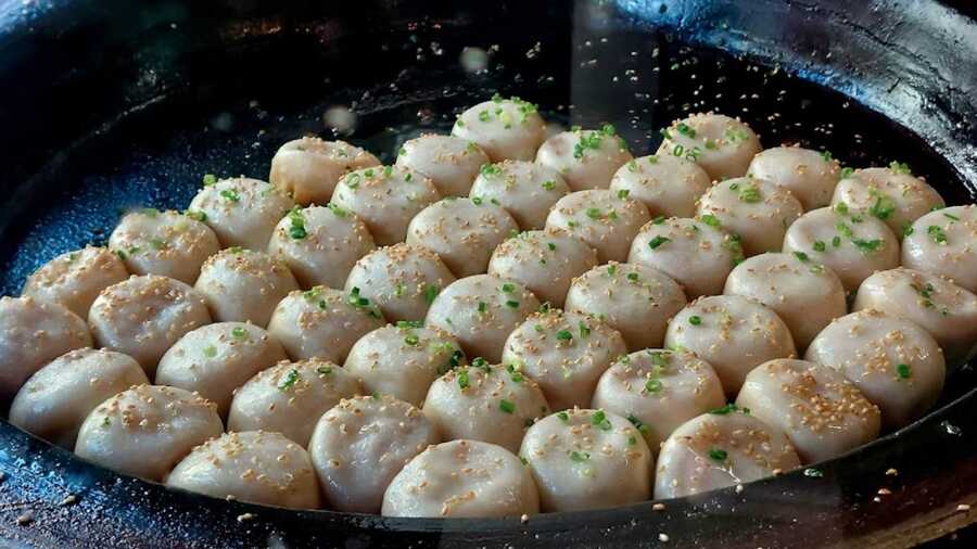 Juicy Shanghainese Soup Dumplings