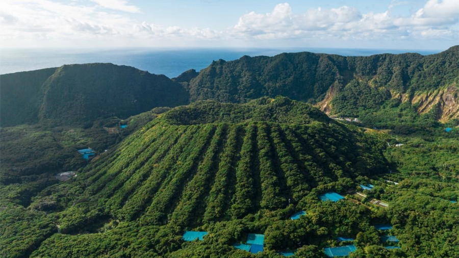 青ヶ島 神秘の火山島