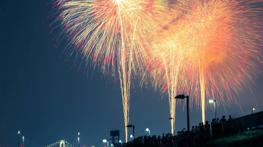 Makuhari Beach Fireworks
