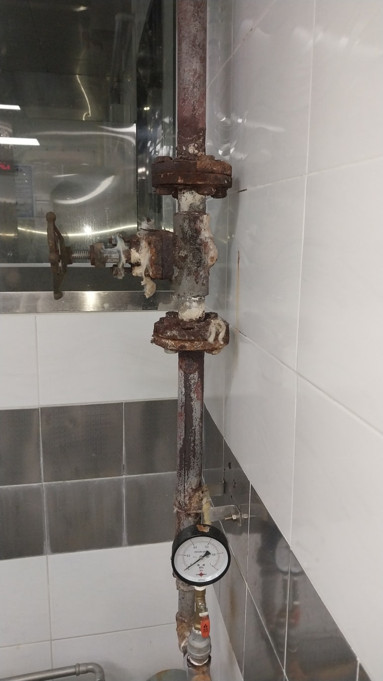 물과 스팀이 샌다?!#인천계양구계산동 구내식당 스팀배관 노후로 인한 누수 긴급수리! 배관수리 배관교체 사례