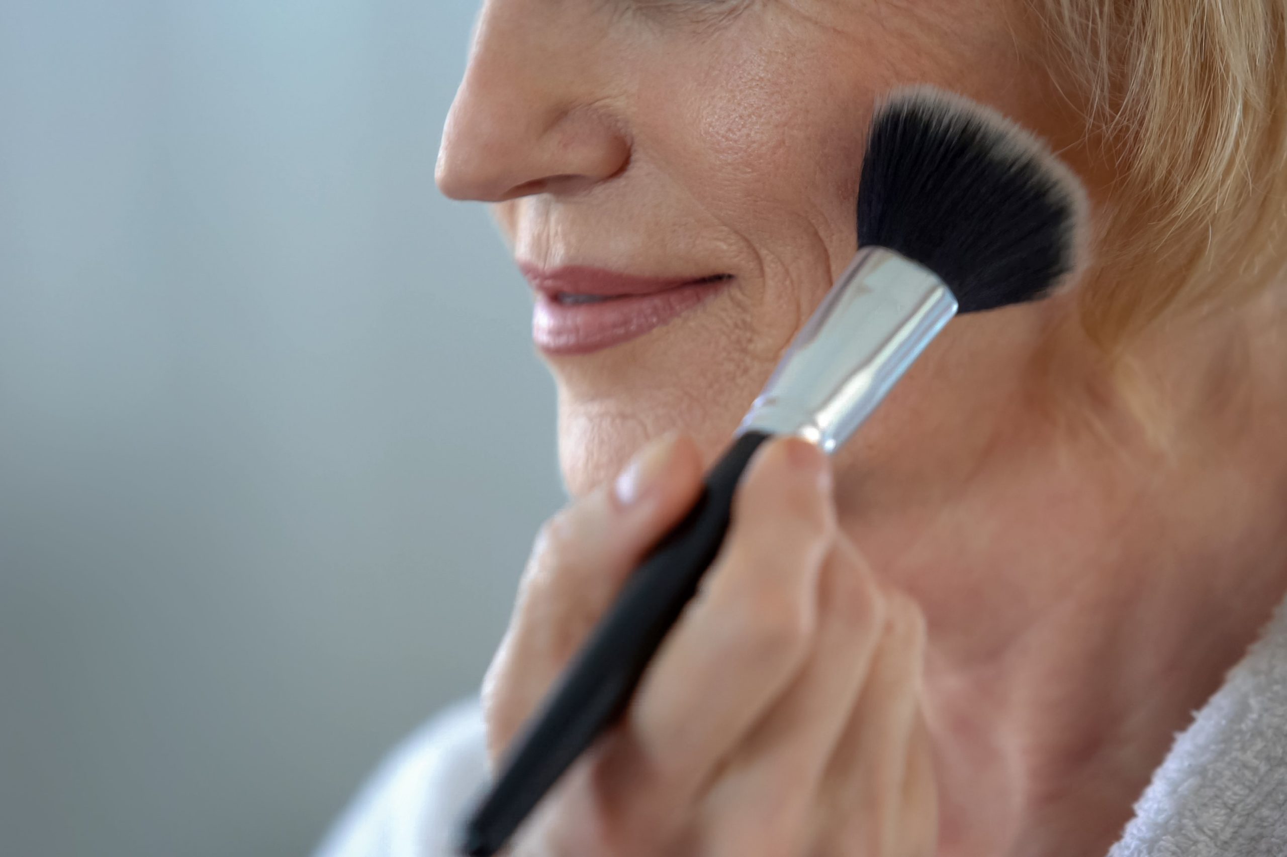 Foundations and Concealers Perfect for Seniors