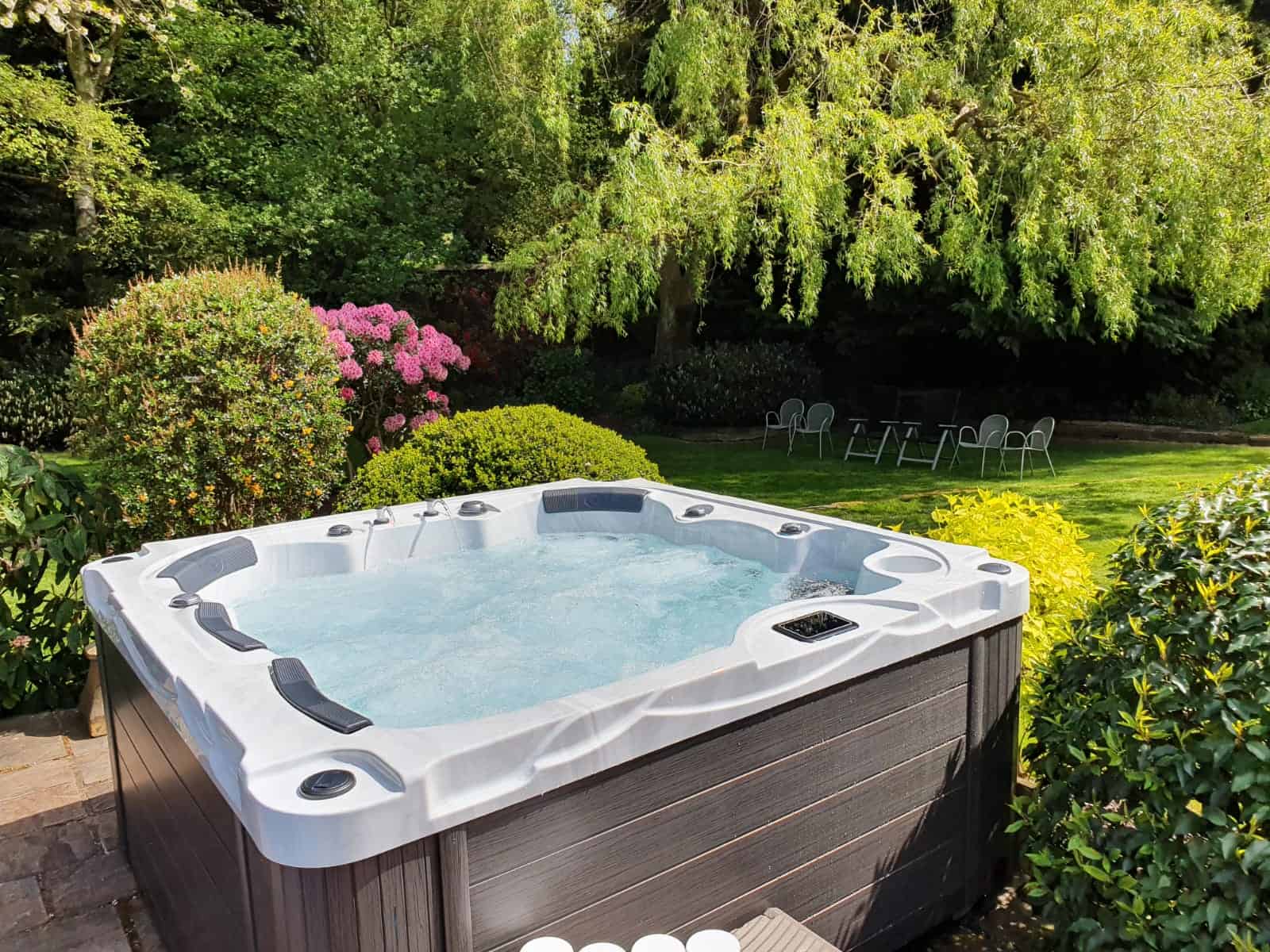 The Best Hot Tub Deals