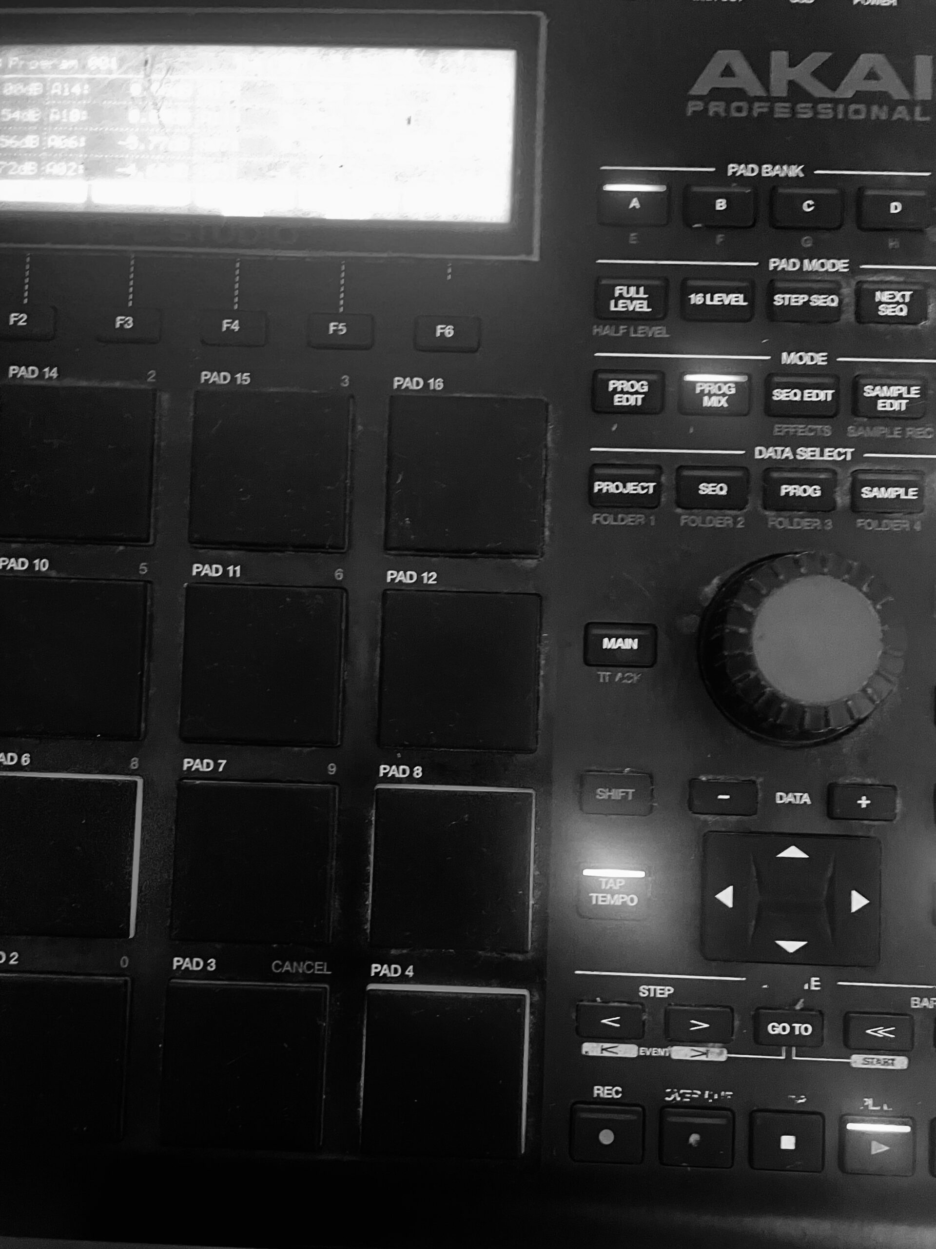 BEAT48