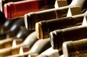 Sequestrate oltre 14 mila bottiglie di vino adulterato