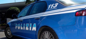 Chiama la Polizia per denunciare la ex, ma finisce in manette