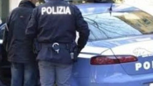 Nipote 'esoso' pretende troppi soldi, i nonni chiamano la polizia