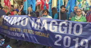 Alla manifestazione del Primo Maggio feriti un poliziotto e due manifestanti