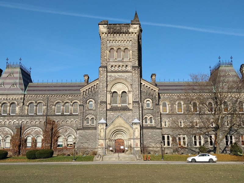 University of Toronto付属語学学校