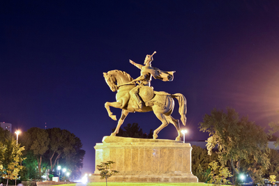 Tamerlanmonumentintashkentcitydreamstimexl21111071