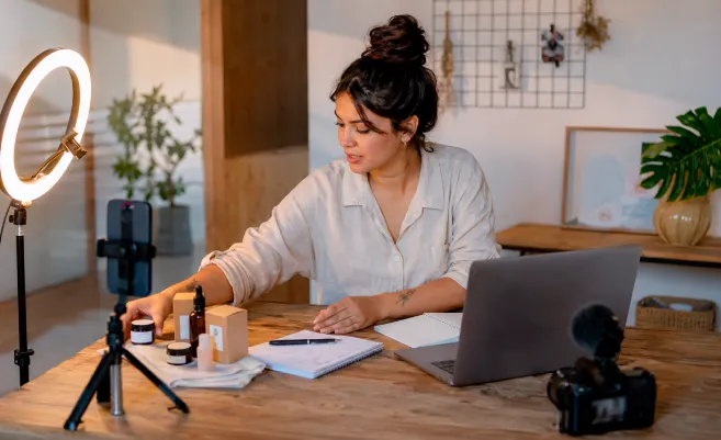Curso de | Content Creator para Marcas y Negocios