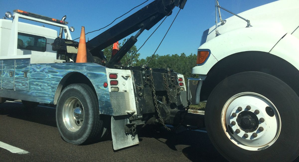 local towing Tampa, fl