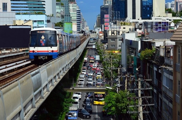 10 ถนนในกรุงเทพ ที่น้ำท่วมขังบ่อย ๆ