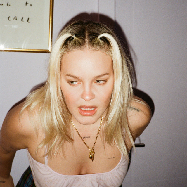 Anne-Marie image
