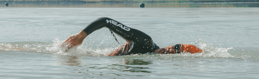 Como prepararte para los 3.800m de natación del Triatlón 140.6inn