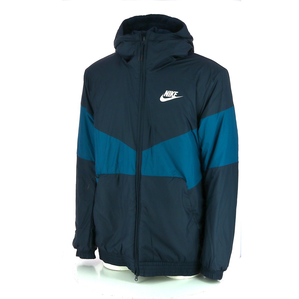 nike synthetic fill hooded jacket