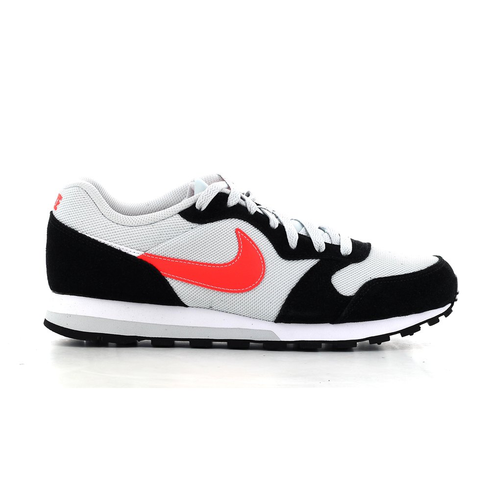 nike md runner 2es1