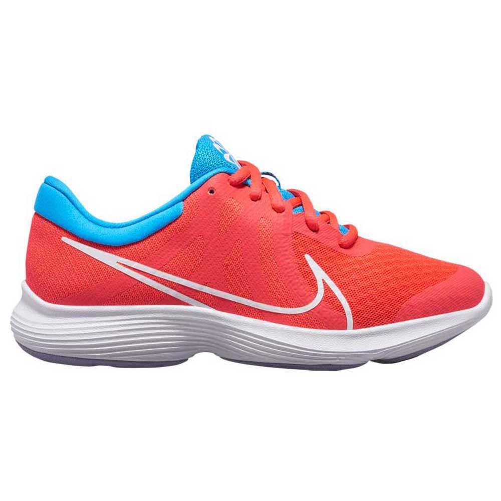 nike revolution 4 caratteristiche