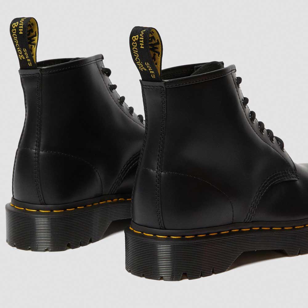 dr martens 6 eye mens