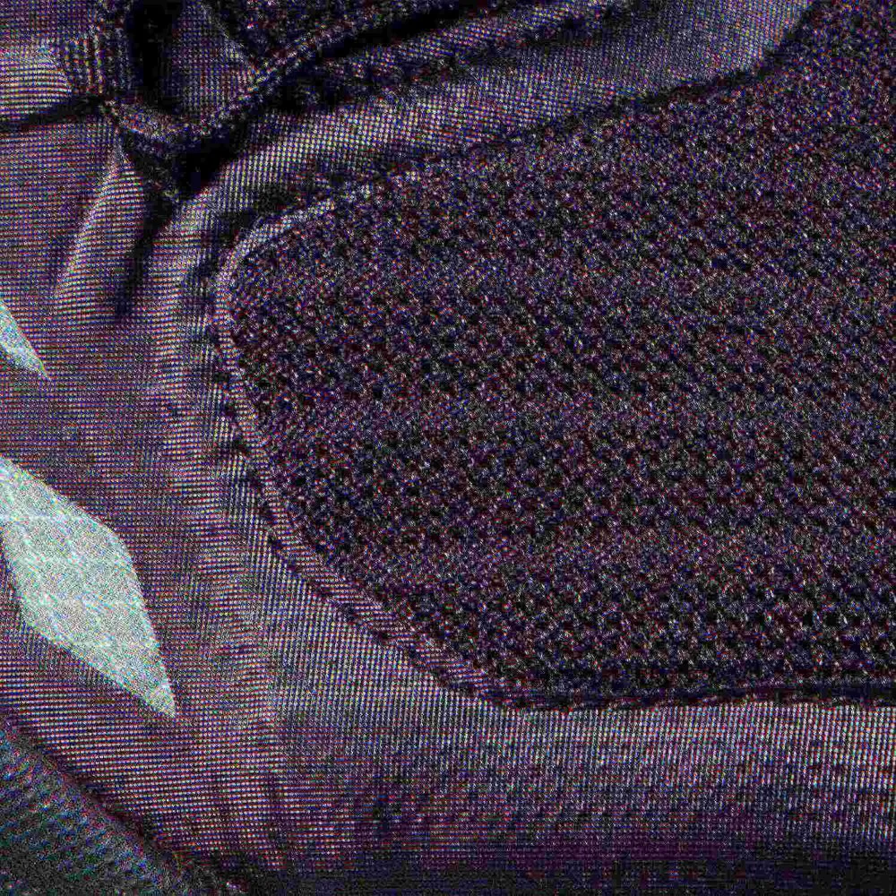 140184835_10.webp