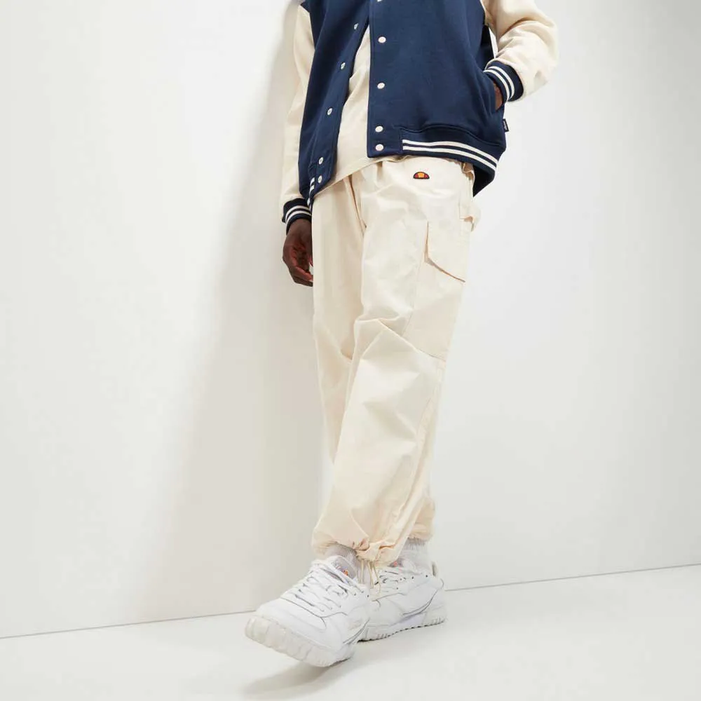 140403673_3.webp