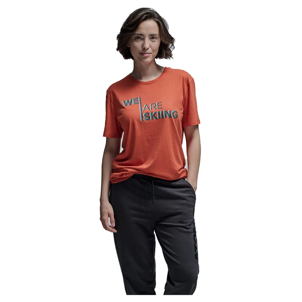 141296400_2.webp