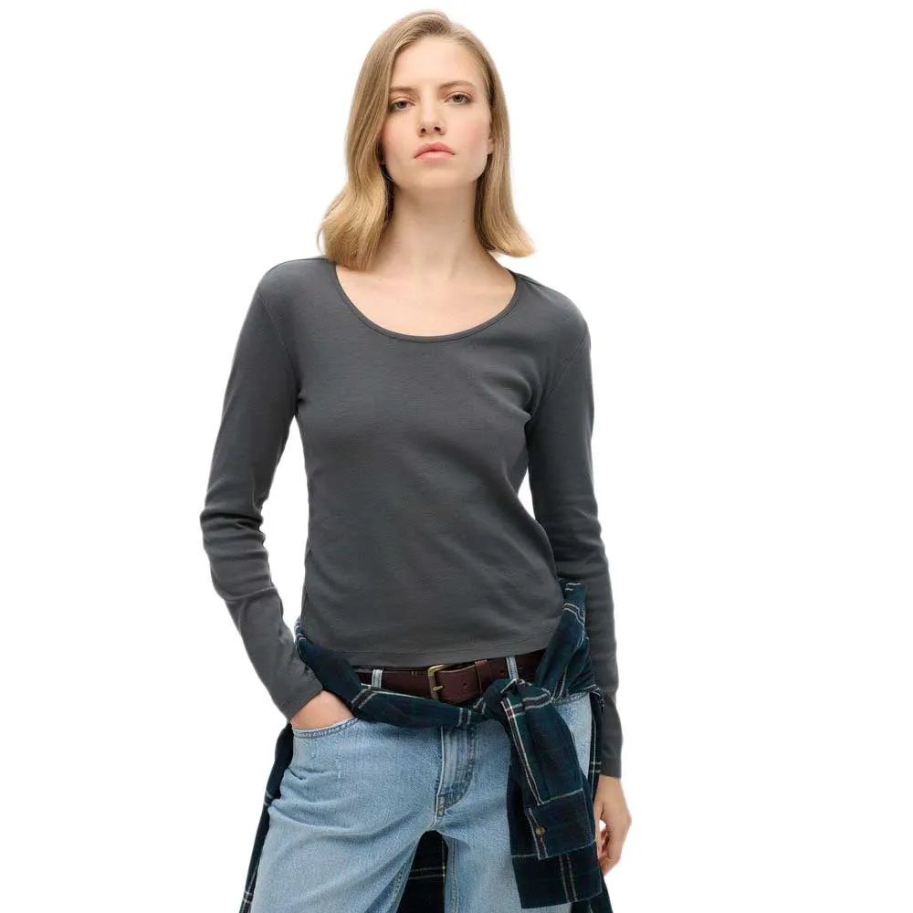 141483769.webp