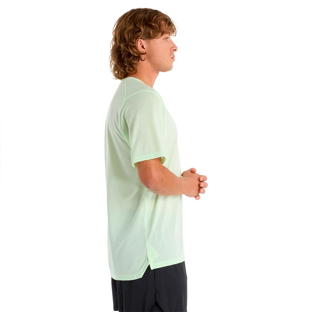 141501367_3.webp